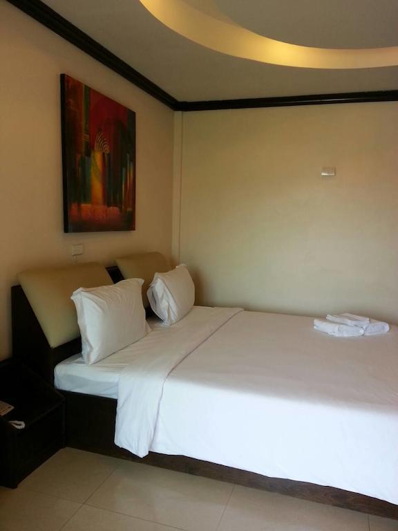 Safe House Hostel Patong 客房 照片