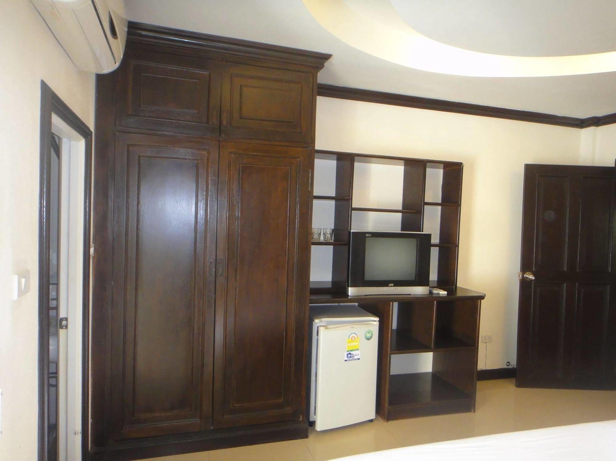Safe House Hostel Patong 外观 照片