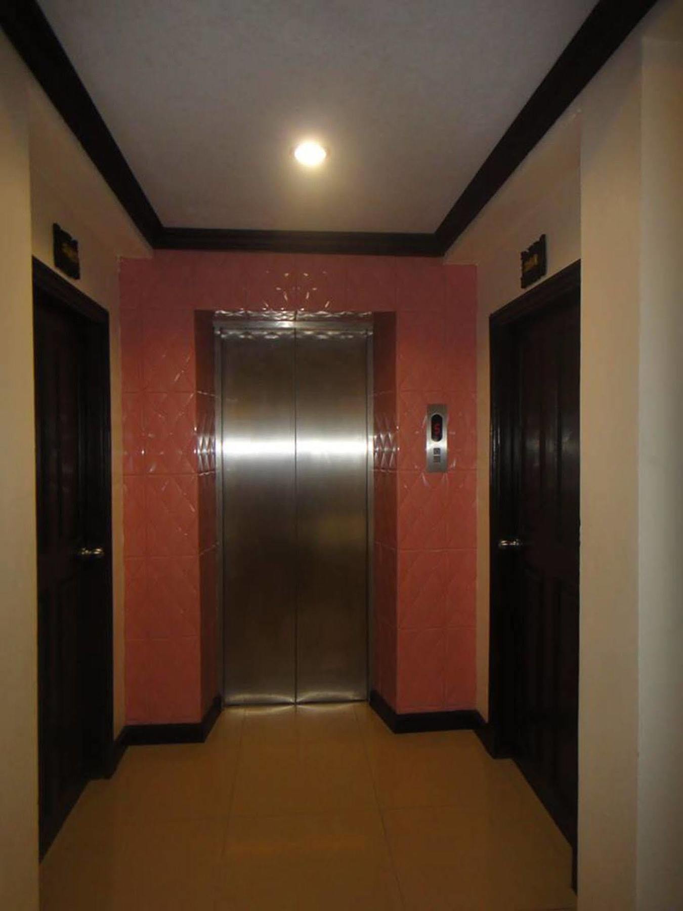 Safe House Hostel Patong 外观 照片