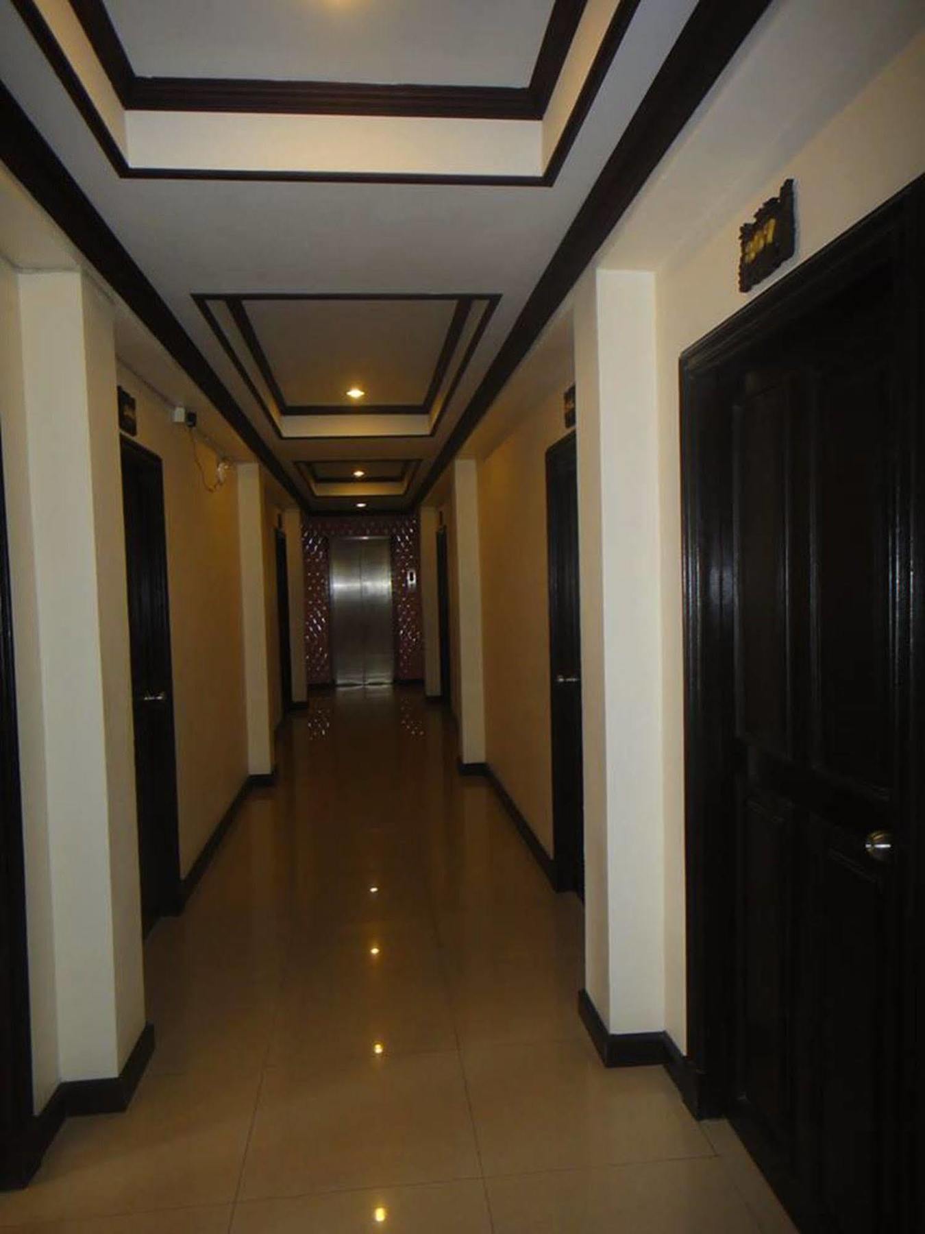 Safe House Hostel Patong 外观 照片